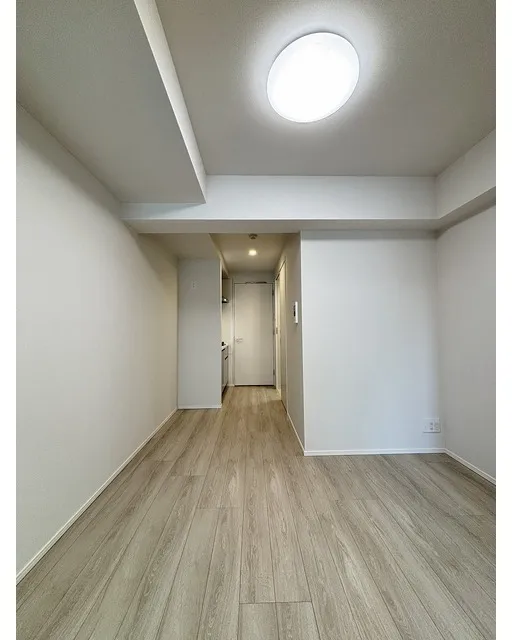 Daffitto Kinshicho - Interior - ["Flooring", "Ceiling", "Floor"]