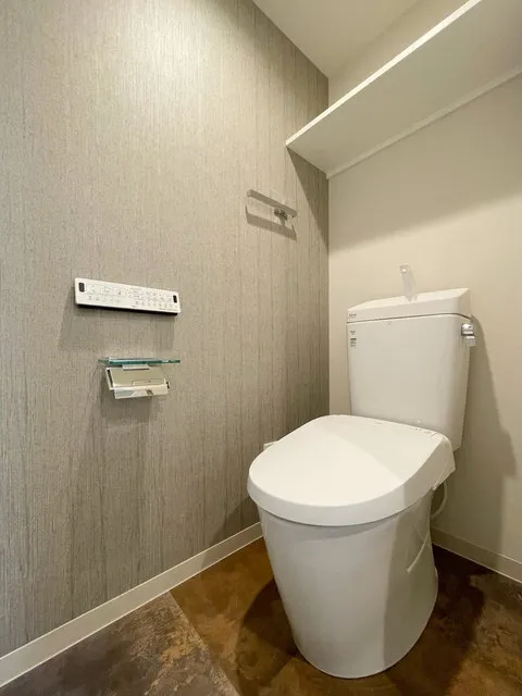 La Perla Ichigaya-Sadoharacho - Interior - ["Toilet seat", "Toilet", "Flooring"]