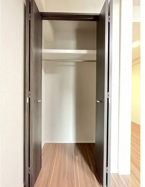 Comforia Liv Kayabacho - Interior - ["Flooring", "Wall", "Wood"]