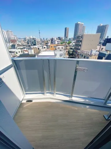 Proud Flat Kiyosumi Shirakawa II - Interior - ["Sky", "Building", "Azure"]