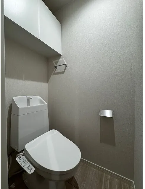 Well Square Hatagaya - Interior - ["Toilet seat", "Flooring", "Floor"]