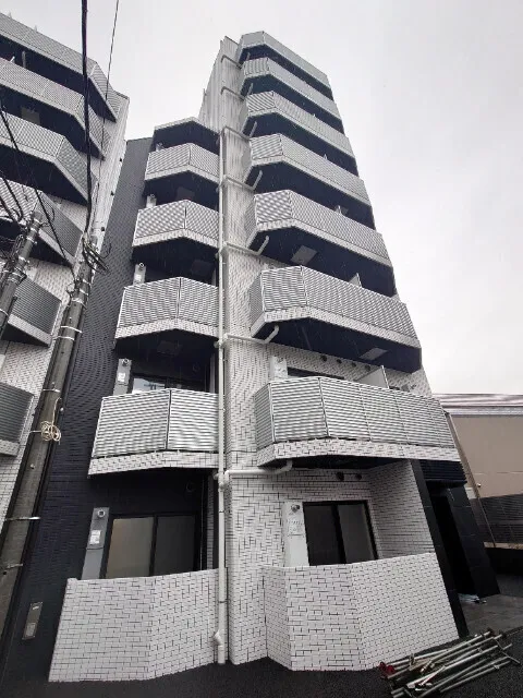 Belseed Higashijujo Twins B - Exterior - ["High-rise building", "Composite material", "Apartment"]