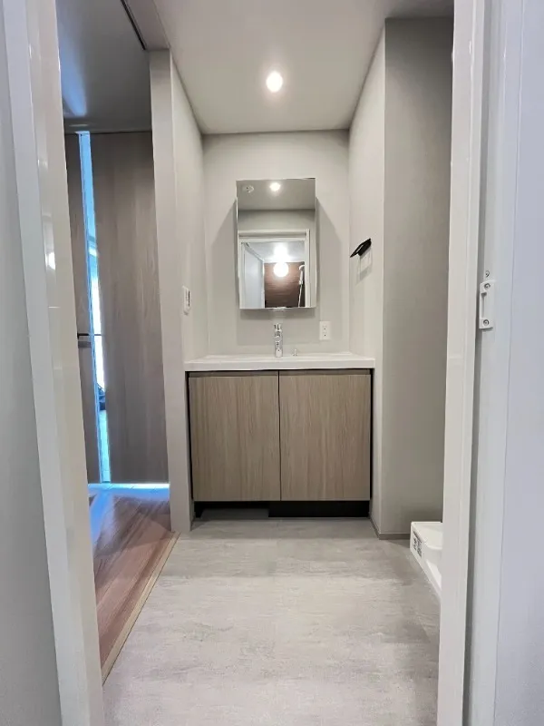 Live en Fleur - Interior - ["Flooring", "Wood", "Floor"]