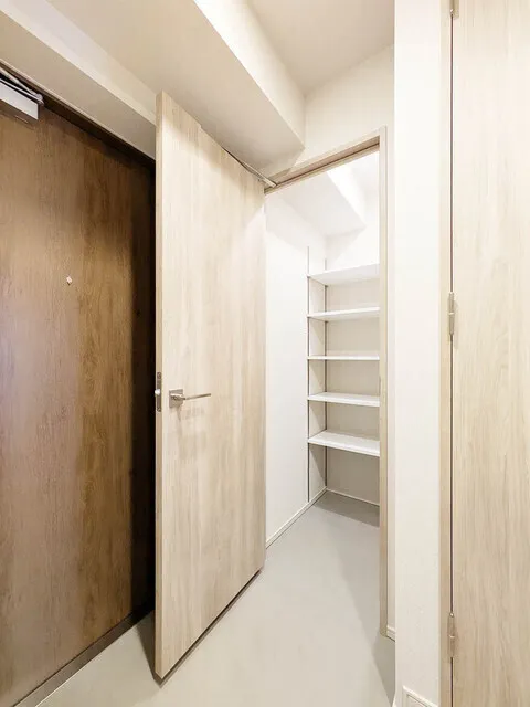 Geoent Ueno Inaricho - Interior - ["Flooring", "Wood", "Floor"]