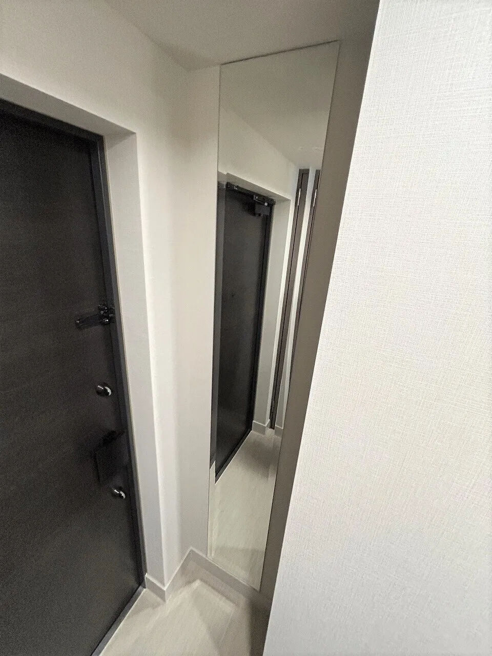 Blanchiesta Kiba - Interior - ["Flooring", "Floor", "Grey"]