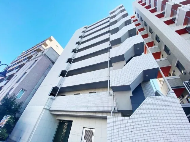 Genovia Shinjuku Nakaochiai Sky Garden - Exterior - ["High-rise building", "Apartment", "Composite material"]