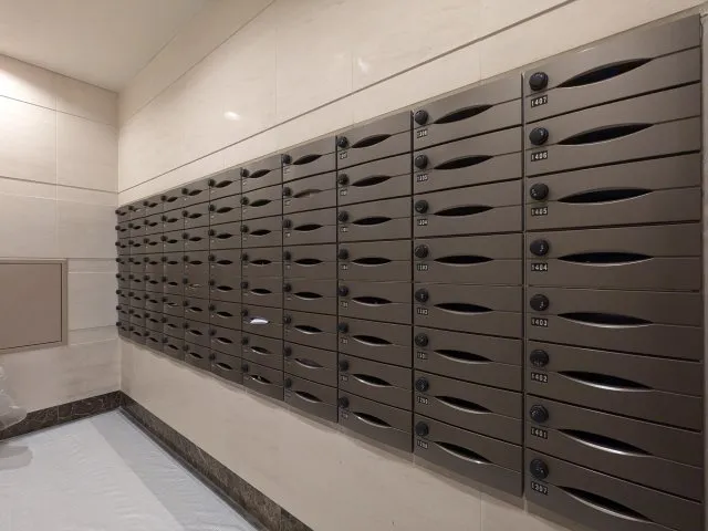 MG Meguro Station - Exterior - ["Ceiling", "Locker", "Tile"]