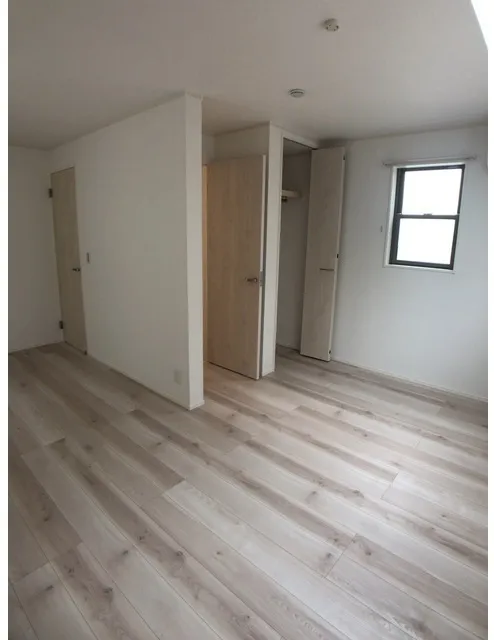 Kolet Sangenjaya #03 - Interior - ["Wood flooring", "Flooring", "Wood"]