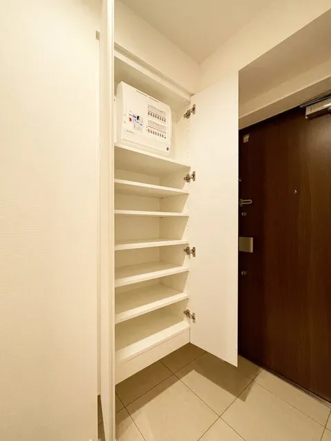 KDX Residence Oyamadai - Interior - ["Flooring", "Wood", "Floor"]