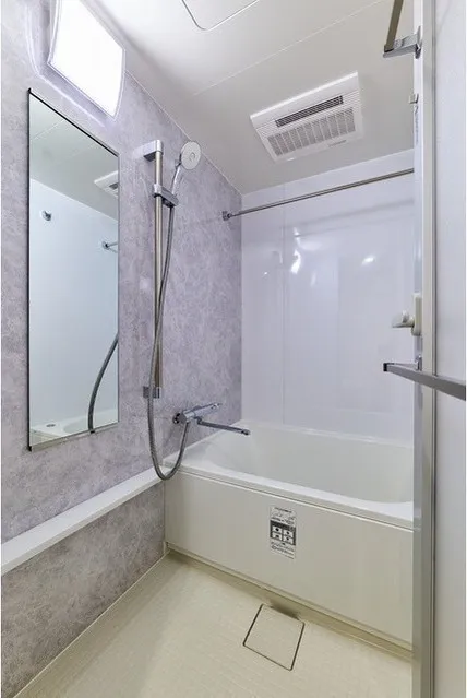 Lefon Progres Akabane Marks - Interior - ["Plumbing fixture", "Bathroom", "Flooring"]