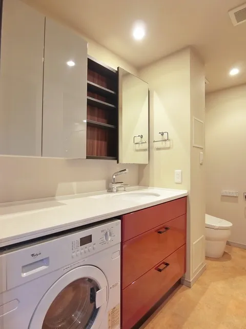 Park Habio Sutengumae - Interior - ["Cabinetry", "Property", "Bathroom cabinet"]