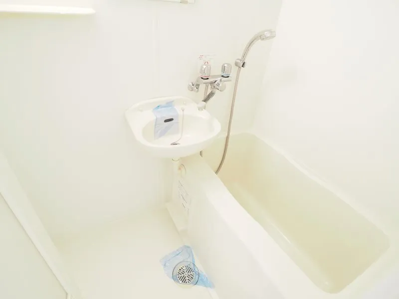 Residia Higashi Shinagawa - Interior - ["Plumbing fixture", "Tap", "Bathroom sink"]