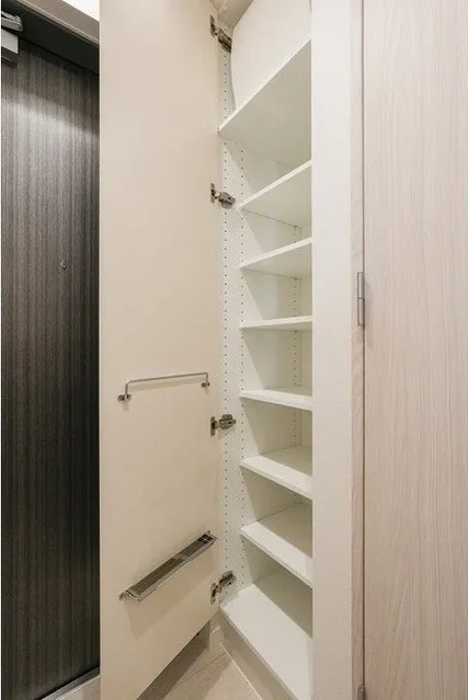 Comforia Liv Bunkyo Gokokuji - Interior - ["Wood", "Flooring", "Interior design"]