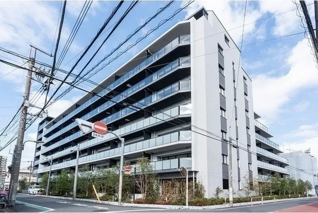 Due Machiya - Exterior - ["Building", "Sky", "Cloud"]