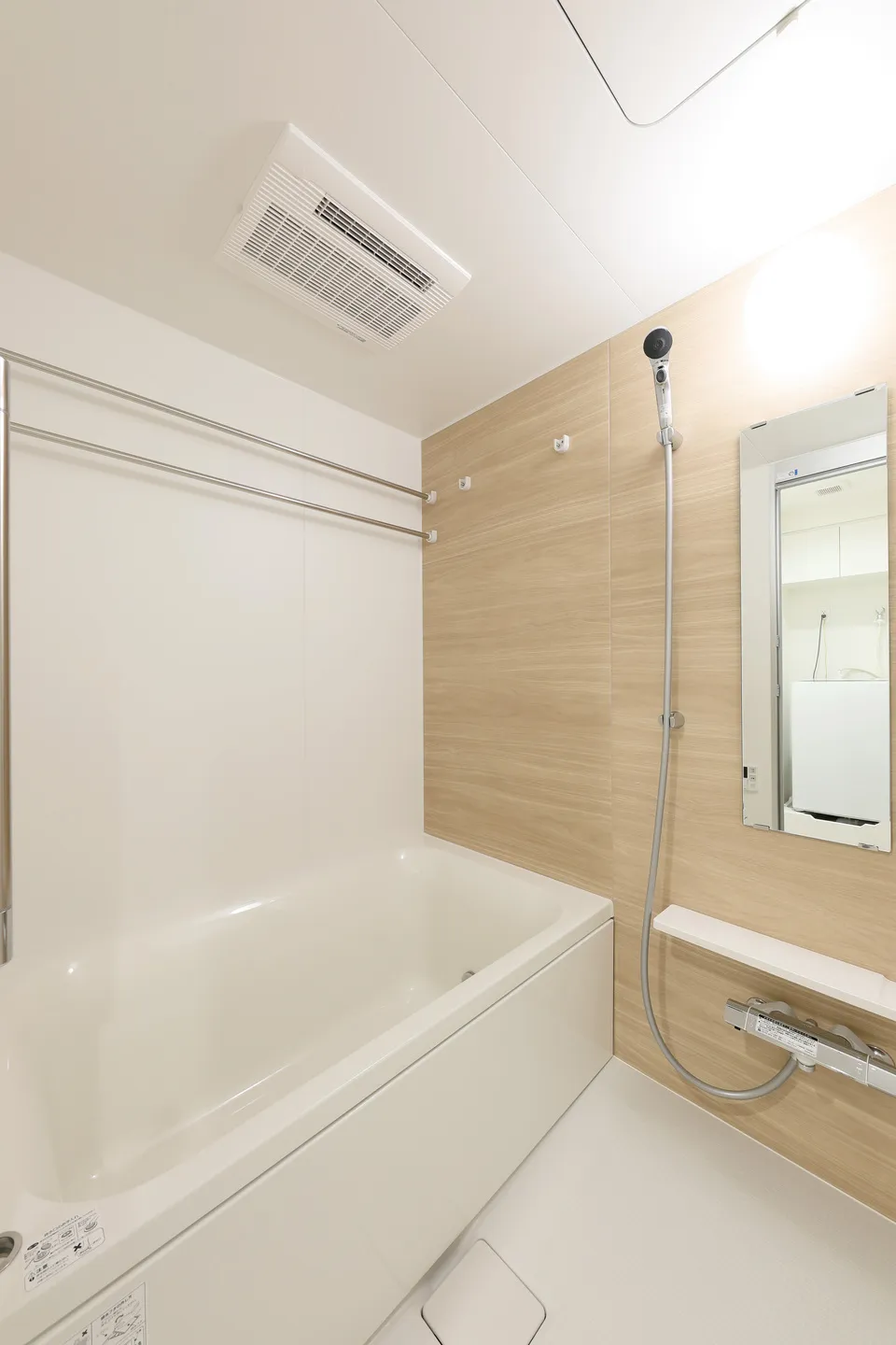 Hmlet Moto-Asakusa - Interior - ["Flooring", "Floor", "Plumbing fixture"]