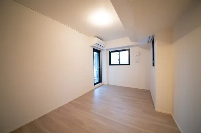 Proud Flat Tsukishima Avenue - Interior - ["Flooring", "Floor", "Ceiling"]