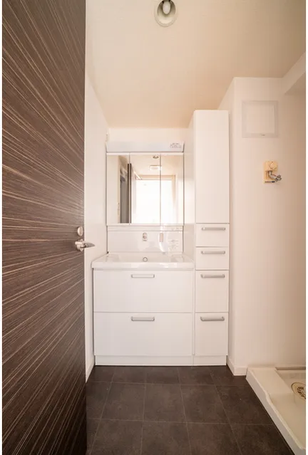 Orchid Residence Shinagawa - Interior - ["Flooring", "Interior design", "Floor"]