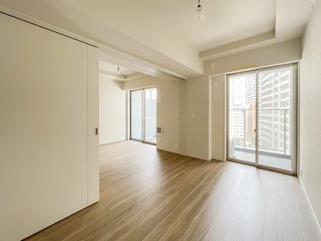 Royal Parks Shinagawa - Interior - ["Flooring", "Floor", "Wood flooring"]