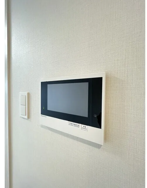 Comforia Liv Minamisunamachi East - Interior - ["Electronic device", "Technology", "Display device"]