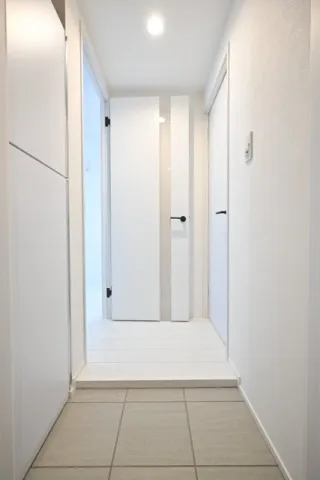 The Residence Nihonbashi - Interior - ["Flooring", "Wall", "Floor"]