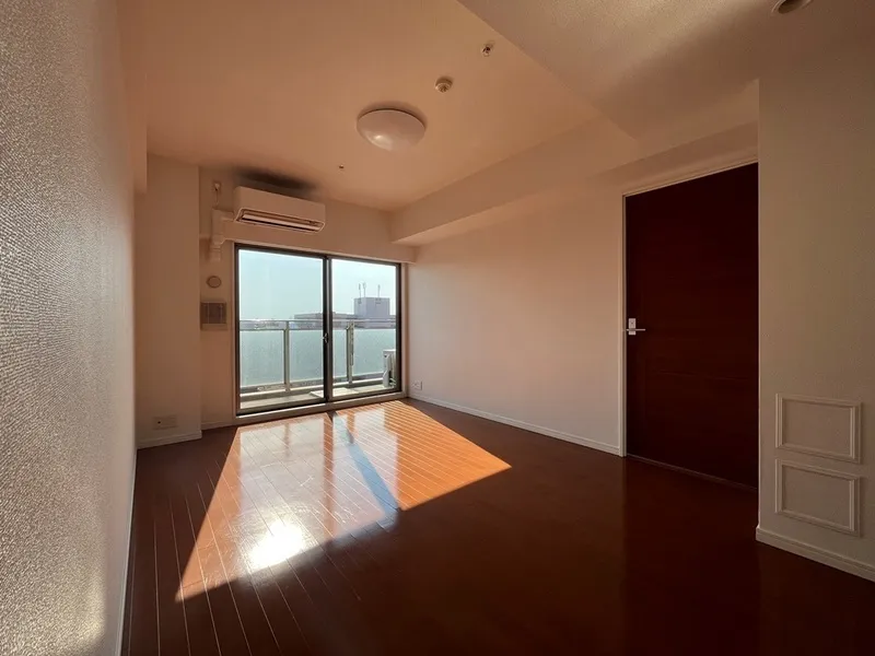Esty Maison Oshima - Interior - ["Floor", "Flooring", "Wood flooring"]