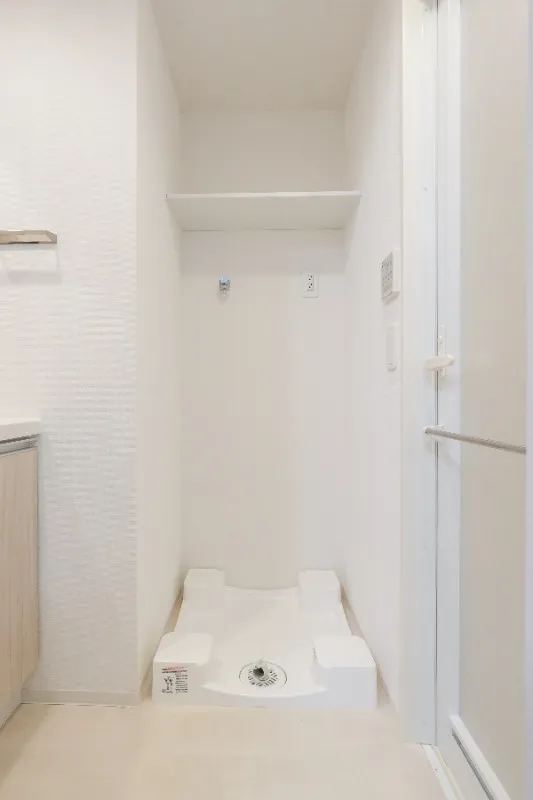 Due Nippori III - Interior - ["Flooring", "Floor", "Interior design"]
