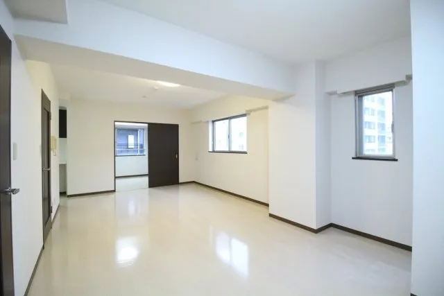 Luxury Apartment East Nihonbashi - Interior - ["Ceiling", "Flooring", "Floor"]