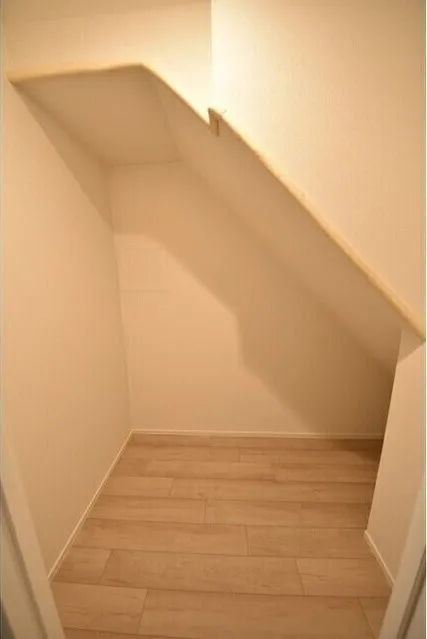 El Faro Hiroo - Interior - ["Wood", "Fixture", "Floor"]