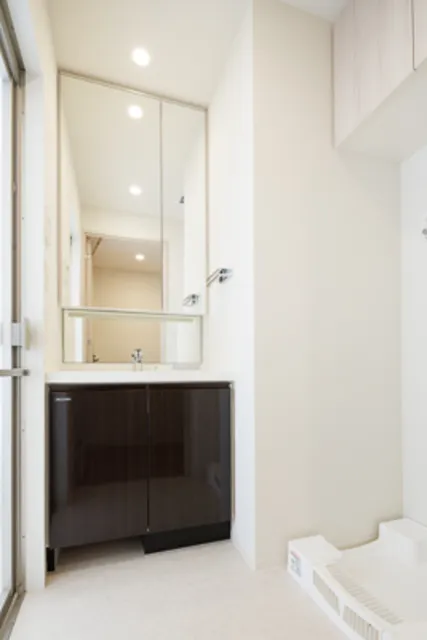 LEGASIS Nakameguro - Interior - ["Cabinetry", "Building", "Wood"]