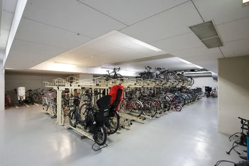 West Park Tower Ikebukuro - Interior - ["Bicycle", "Bicycle tire", "Bicycle wheel"]
