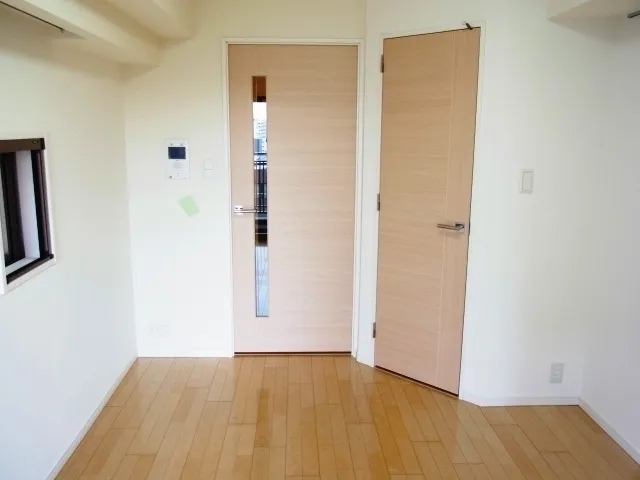 Esty Maison Oshima - Interior - ["Flooring", "Wood", "Floor"]