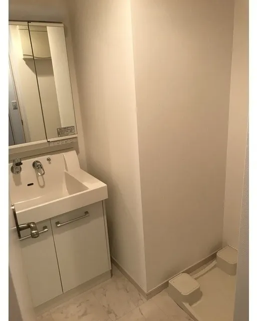 CHARMANT CLASSIC - Interior - ["Flooring", "Floor", "Plumbing fixture"]