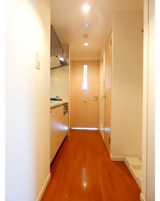 SQUARE Shibuya - Interior - ["Flooring", "Floor", "Ceiling"]