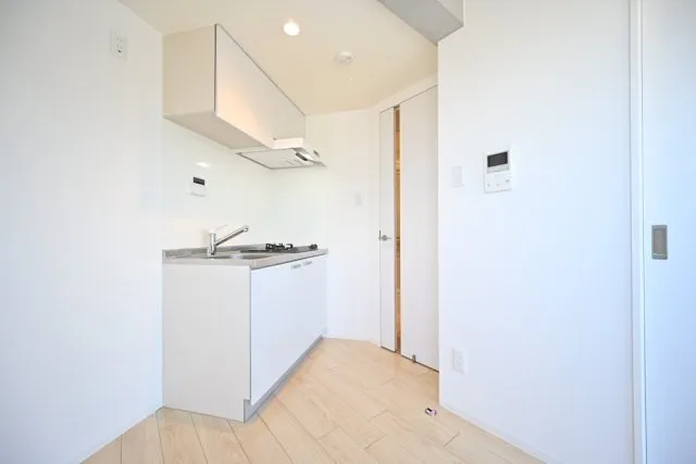 Carouge Kanamecho - Interior - ["Apartment", "Flooring", "Floor"]