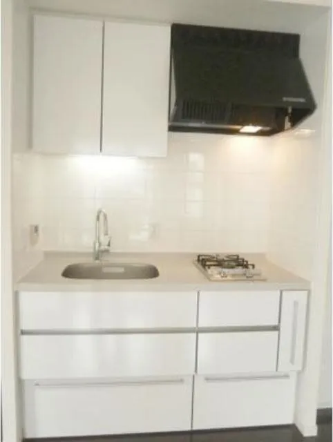 Park Cube Atagoyama Tower - Interior - ["Tap", "Cabinetry", "Countertop"]
