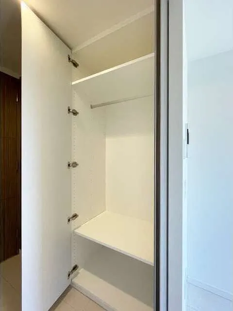 Milia Residence Hiroo - Interior - ["Building", "Fixture", "House"]