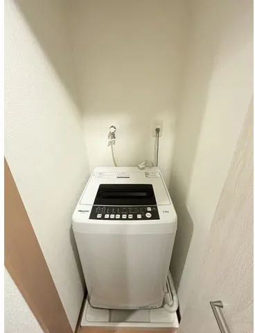 Aiferique Omori - Interior - ["Washing machine", "Major appliance", "Machine"]