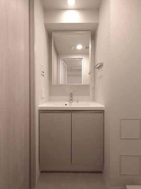Brookside Residence Kiba - Interior - ["Flooring", "Floor", "Ceiling"]