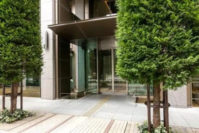 Park City Osaki The Tower - Exterior - ["Plant", "Building", "Fixture"]