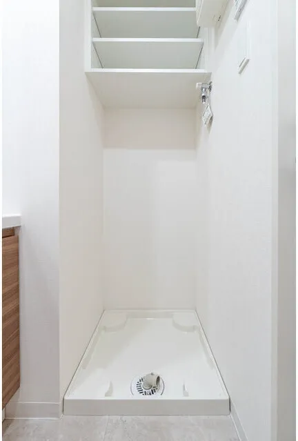 LUMIEC BUNKYO SENGOKU - Interior - ["Flooring", "Floor", "Ceiling"]
