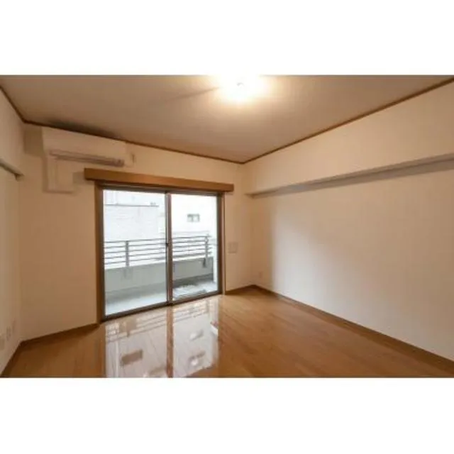 SUN Ebisu - Interior - ["Property", "Window", "Building"]