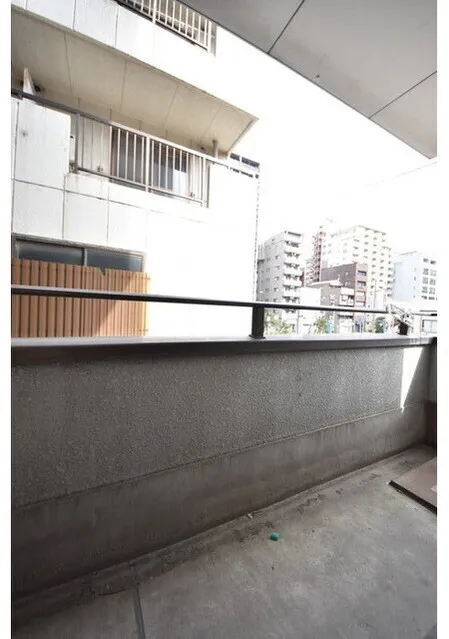 No. 6 Hokushin Building - Interior - ["Apartment", "Composite material", "Condominium"]