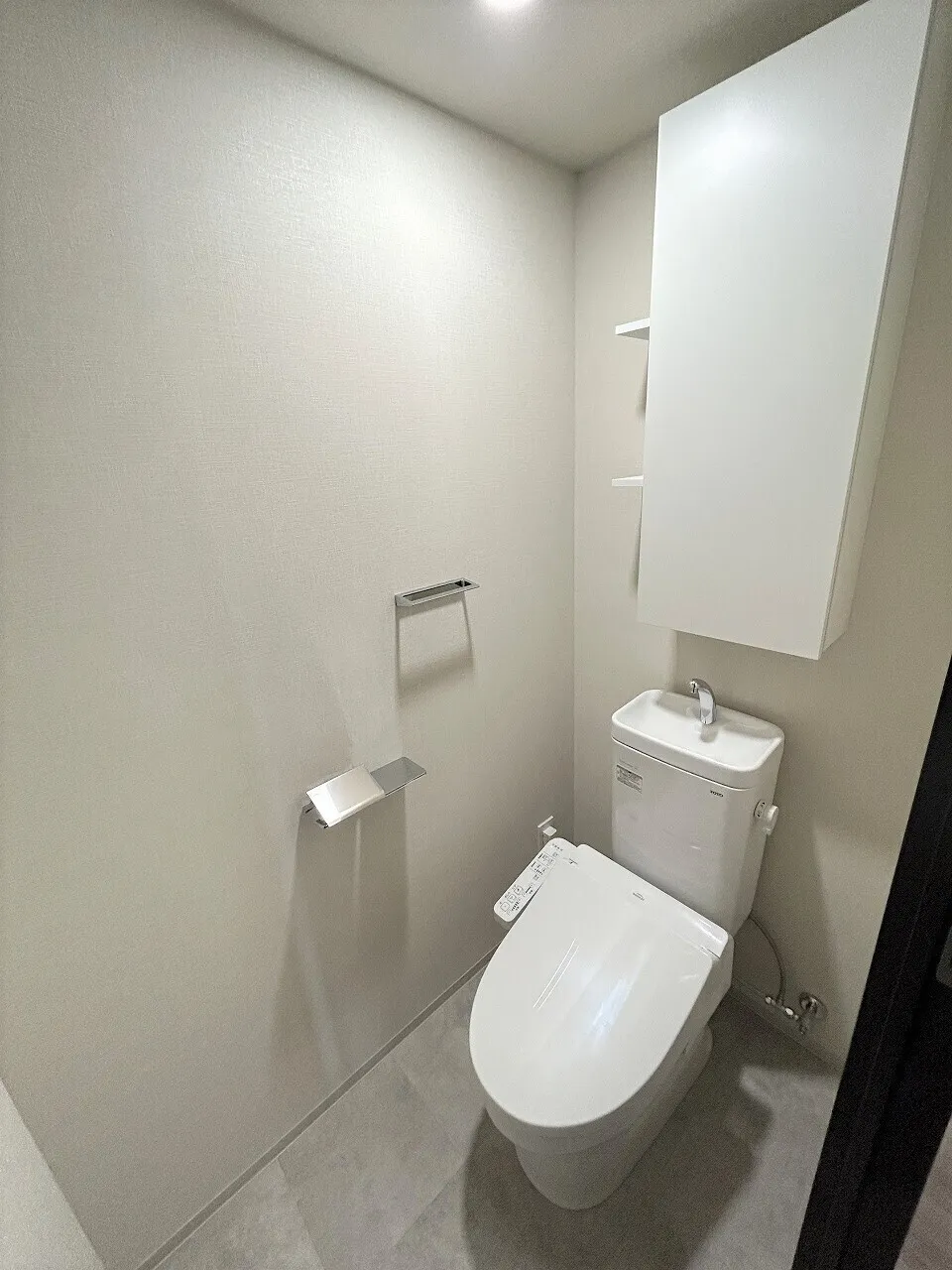 Blanchiesta Kiba - Interior - ["Toilet seat", "Toilet", "Plumbing fixture"]
