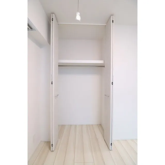 Gran Casa Minamisenju - Interior - ["Fixture", "Wood", "Door"]