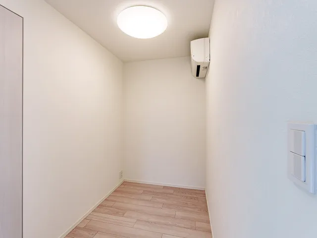 Livio Maison Ueno Matsugaya - Interior - ["Fixture", "Wood", "Floor"]