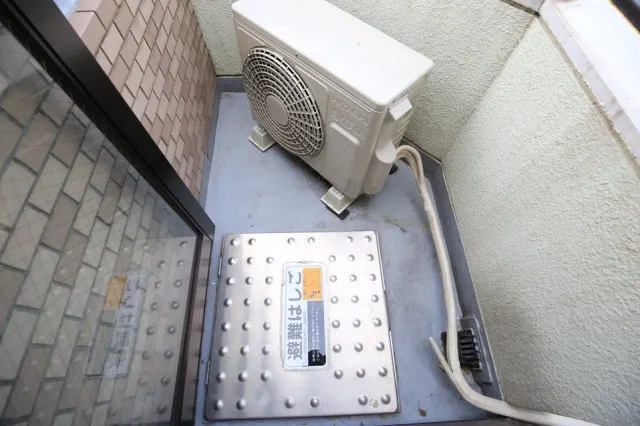 Lions Mansion Omori Honcho No. 3 - Interior - ["Electronic device", "Machine", "Electrical cable"]
