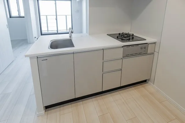 Terrace Kitasenju - Interior - ["Kitchen", "Flooring", "Major appliance"]