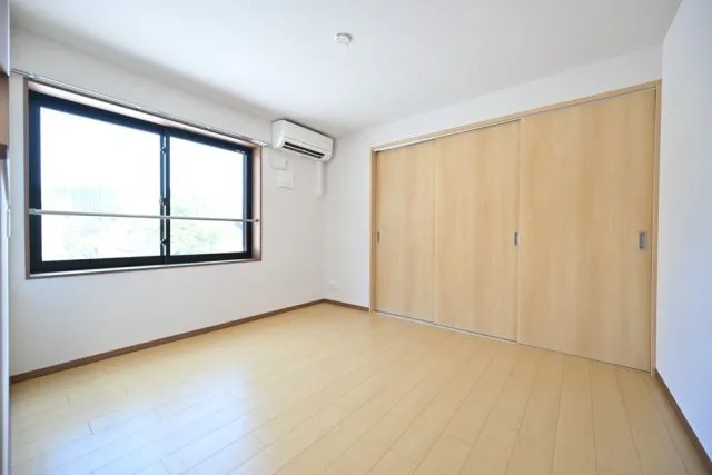 CENTRAL GARDEN RESIDENCE TOKYO - Interior - ["Flooring", "Wood", "Wood flooring"]