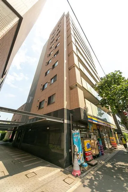 Garden Crest - Exterior - ["Building", "Sky", "Urban design"]