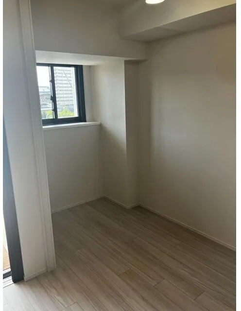 Brands Shibaura - Interior - ["Flooring", "Wood", "Floor"]